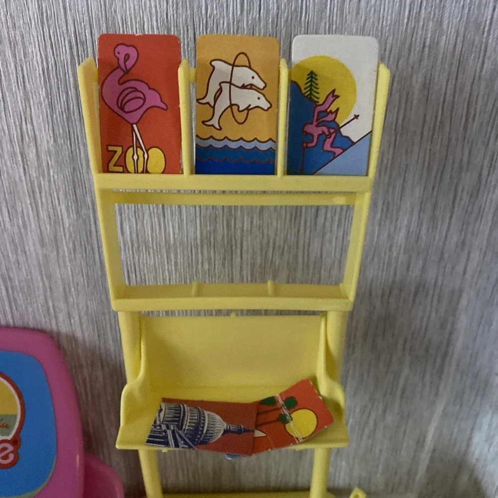 VINTAGE 1987 Barbie California Dream Surf'n Shop Replacement Part Lot Skateboard
